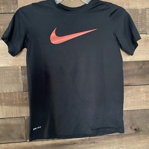 Nike Dry Fit Black T-shirt- Boys size M